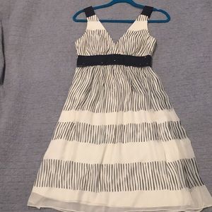 V- neck dress